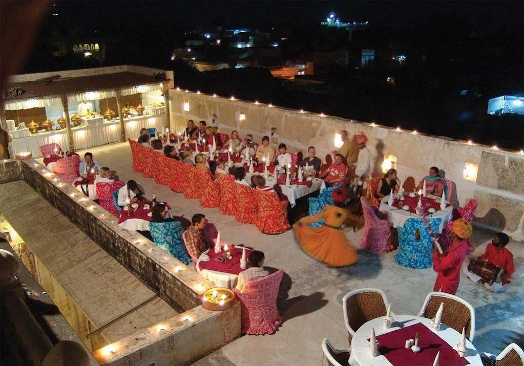 Mandawa Haveli Hotell Jaipur Exteriör bild